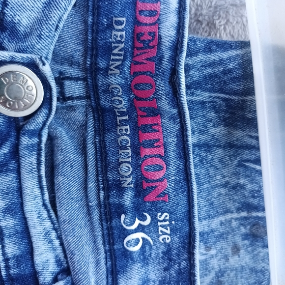Demolition Denim Collection Denim Shorts - Picture 3 of 5